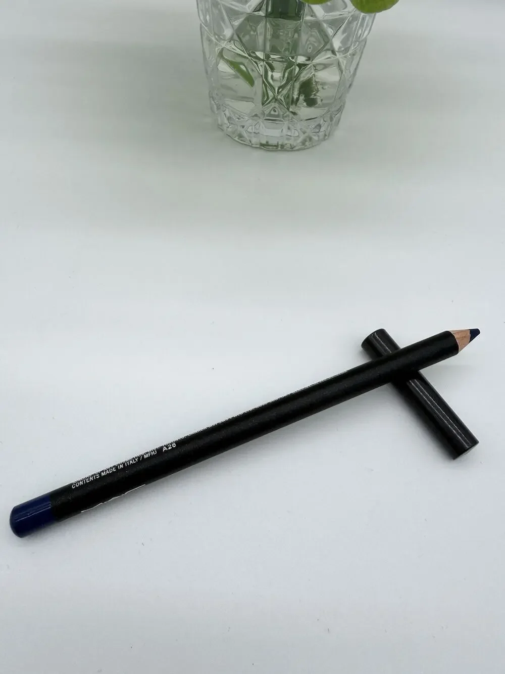 MAC Chromagraphic Pencil MARINE ULTRA 1.36 g / 0.05 Oz
